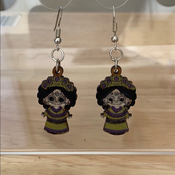 Catrina Drop Earrings - Picture 5 of 5